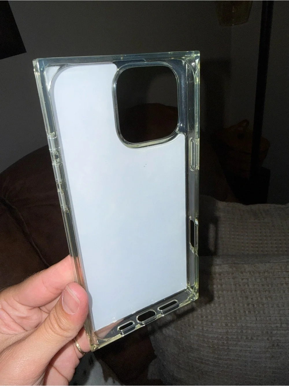 Flaunt iPhone 16 Pro Max